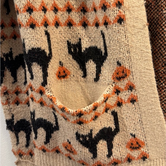 Cozy Beige Halloween Cat Pattern Open Cardigan Sweater Maurice’s - Picture 6 of 7